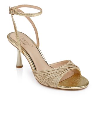 Jewel Badgley Mischka