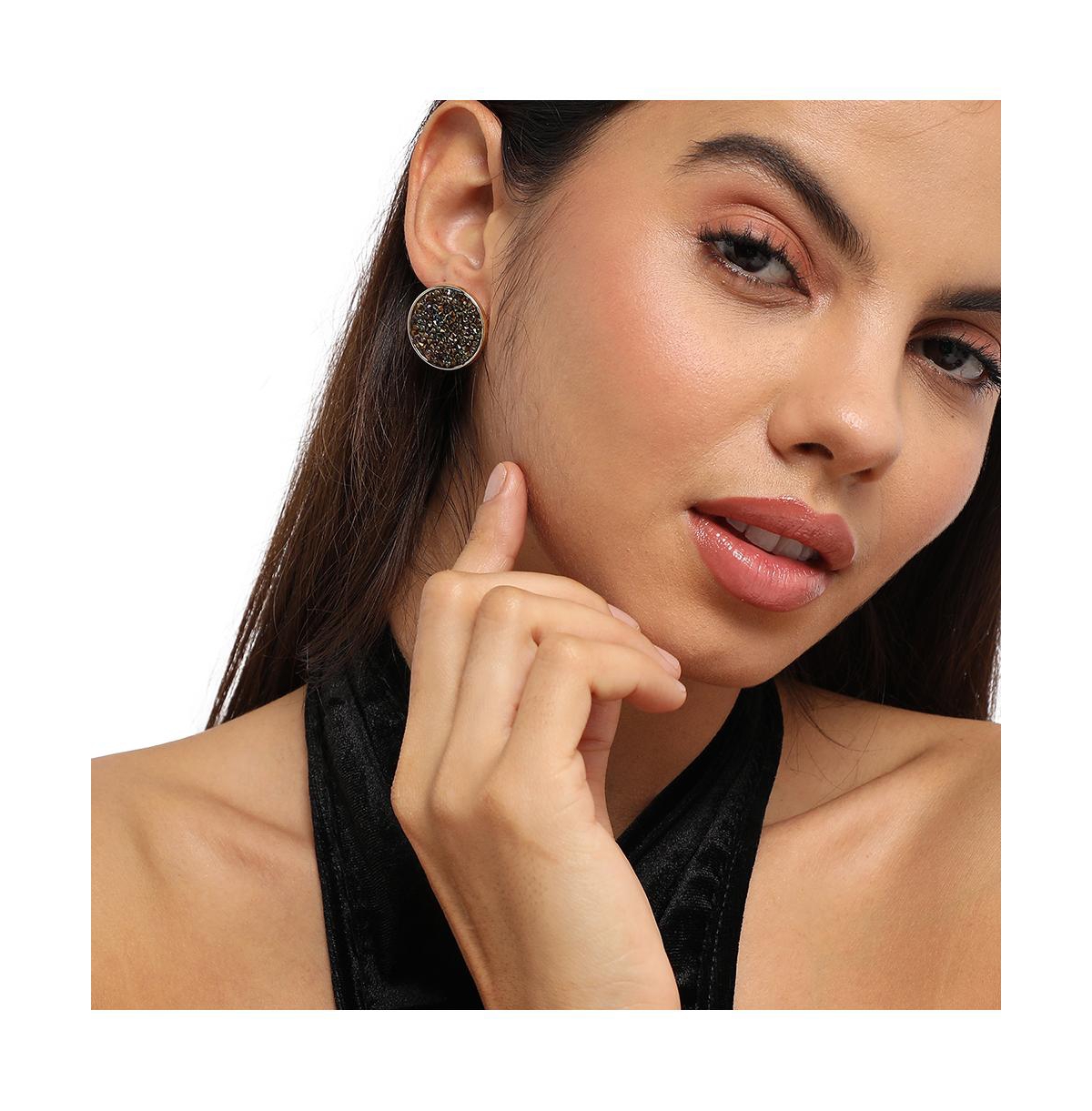 Sohi Embellished Cluster Circular Stud Earrings In Gold