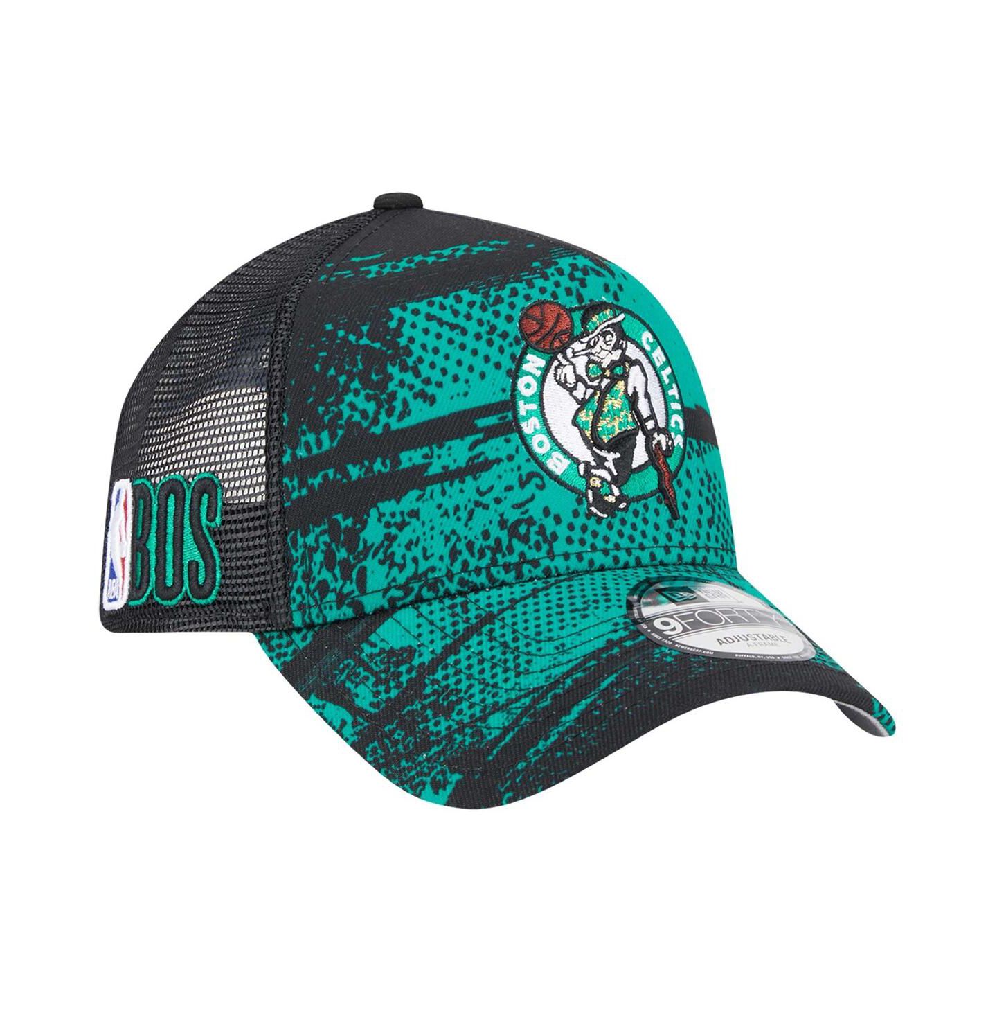 Мужская кепка New Era Black/Kelly Green Boston Celtics Tip Off A-Frame Trucker 9FORTY Adjustable Hat — фото 1