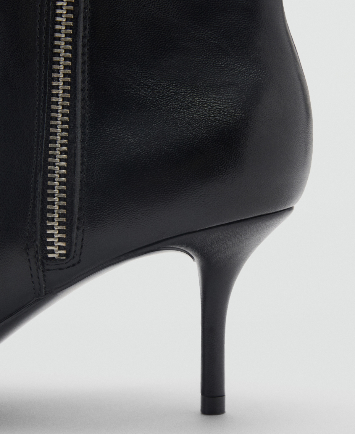 MANGO WOMEN'S ZIPPER DETAIL POINTED BOOTS 