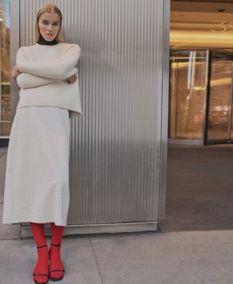 Women's Save Finish Round Neck Sweater