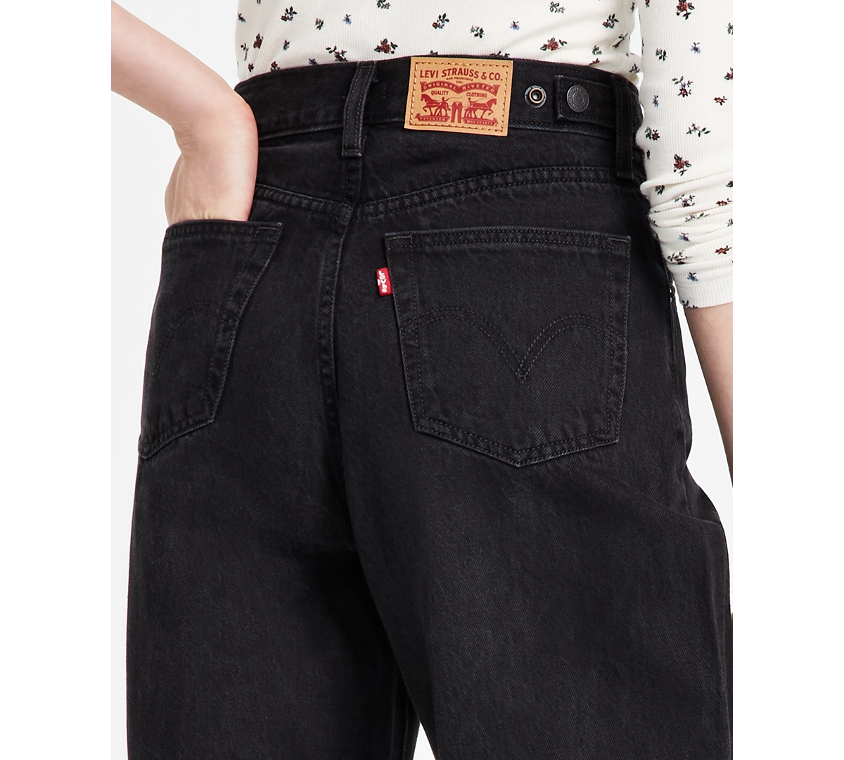 Levi's Women's Cinch-waist Lightweight Baggy Jeans In Capturing Moments