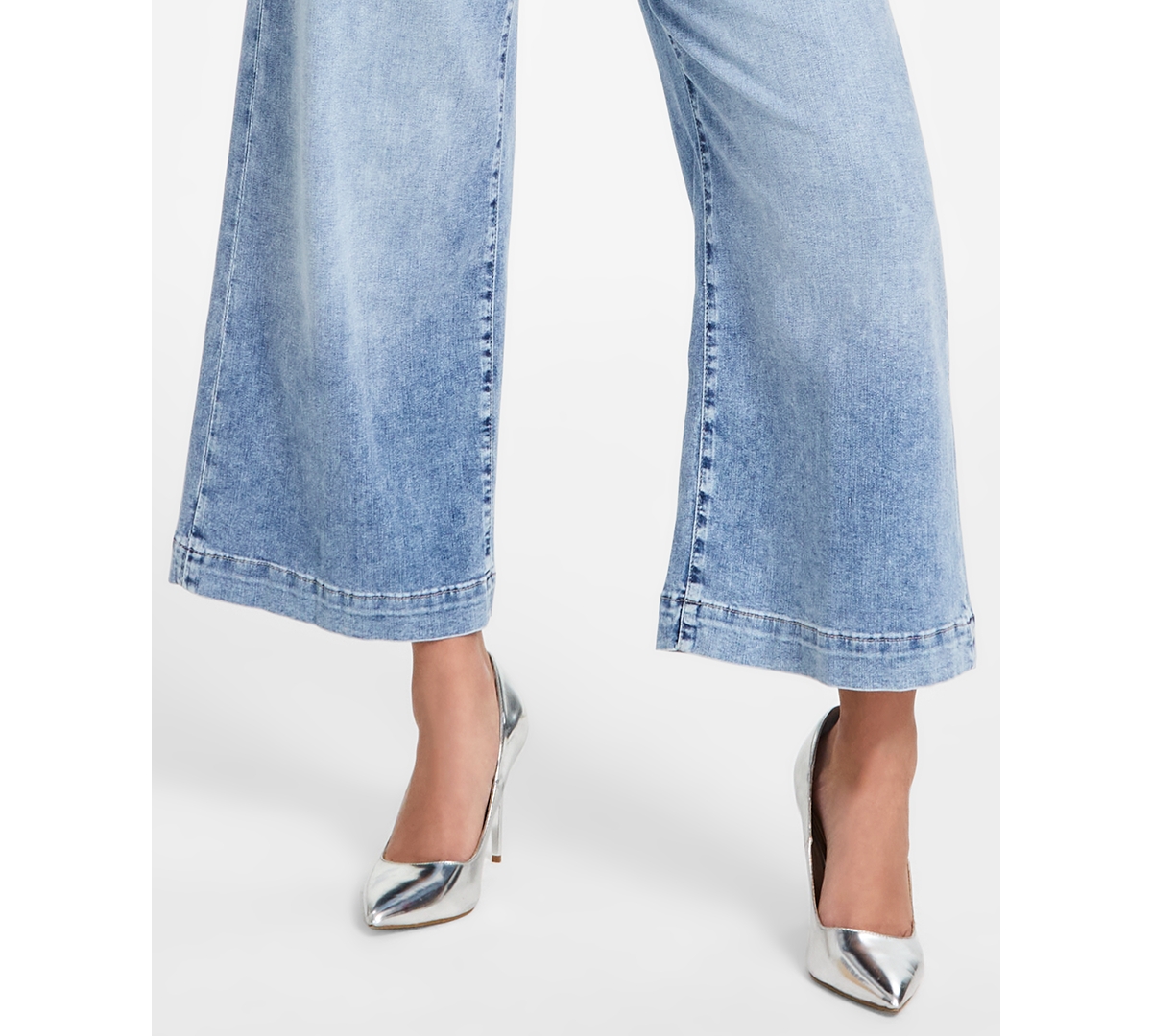 Shop Guess Women's Bellflower Cropped Wide-leg Jeans In Adventurist