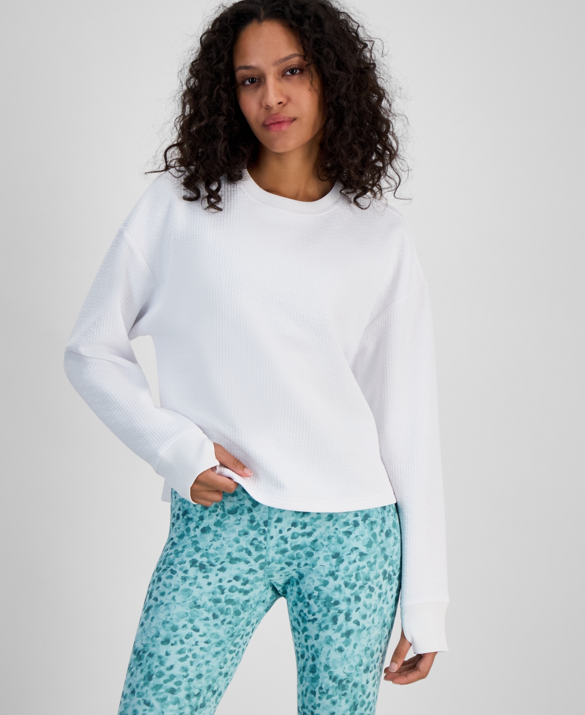 Id Ideology Women's Textured Split-hem Sweatshirt, Exclusively At Macy's In Bright White