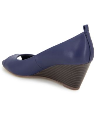 Women's Elinor Mid Wedge Pumps