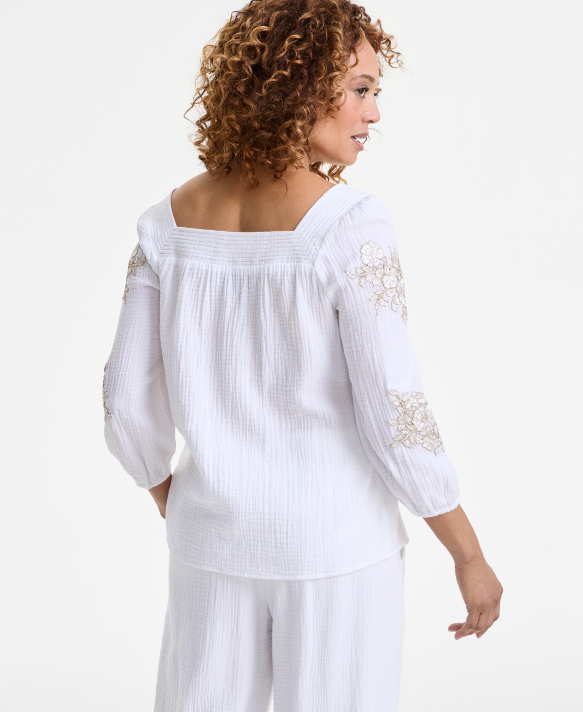 JM COLLECTION PETITE COTTON SQUARE-NECK FLORAL-APPLIQUE TOP, EXCLUSIVELY AT MACY'S 