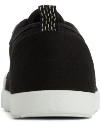 Women's Shorebreak Lace-Up Sneakers