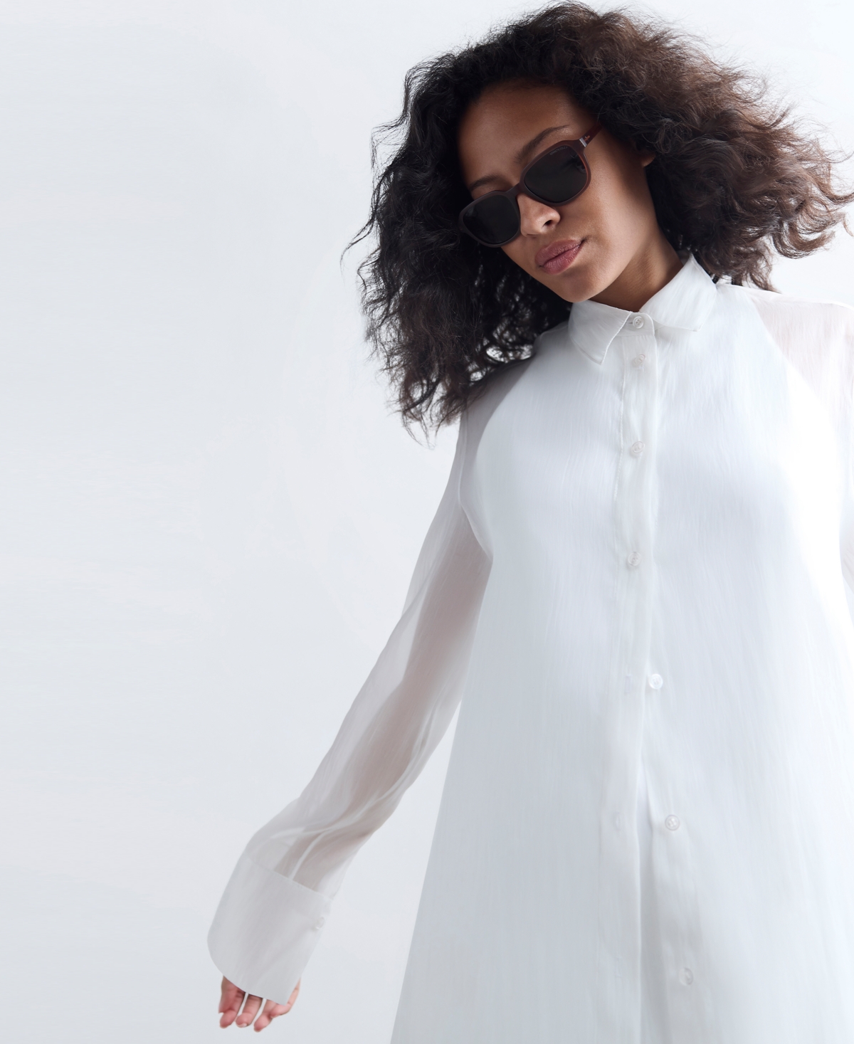 Kenneth Cole Oversized Button Front Long Sleeve Tunic In Pure White