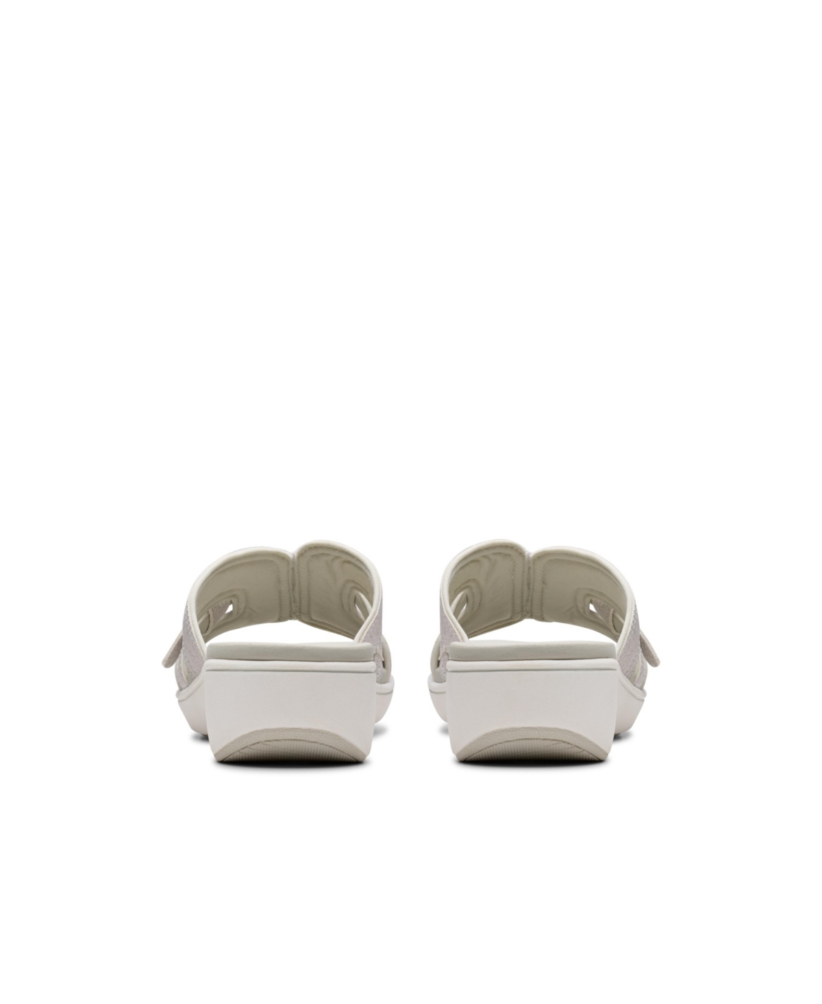 Clarks Cloudsteppers Women's Breeze Rae Mia Slip-on Flat Sandals In Off White Interest