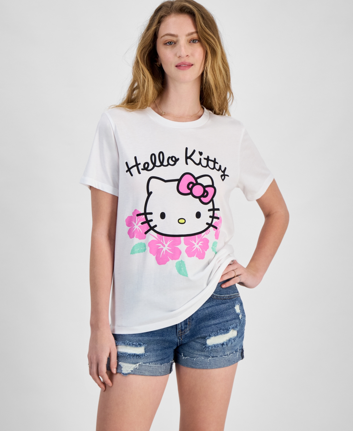Juniors' Hello Kitty Hibiscus Graphic T-Shirt - Bright White
