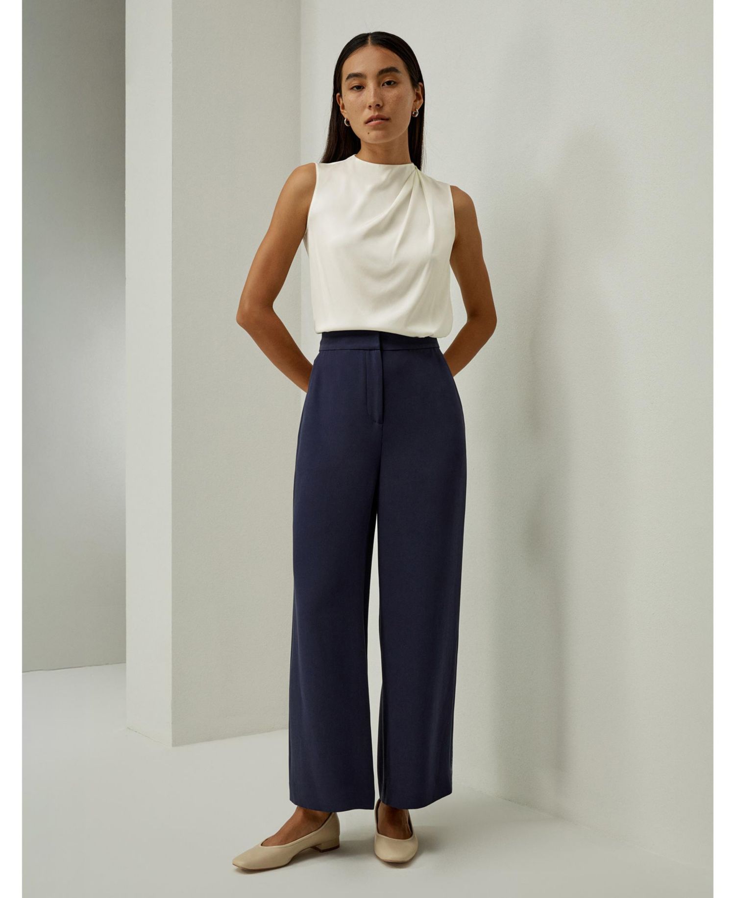 Women's Mid Rise Wide Leg Tailored Silk Pants