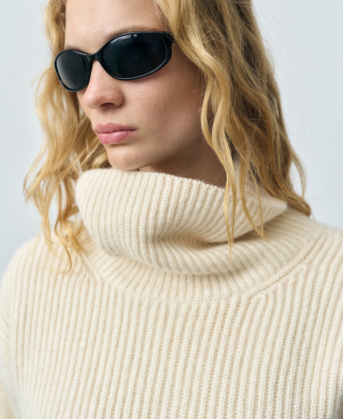 MANGO WOMEN'S WOOL BLEND TURTLENECK SWEATER 