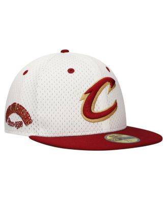 New Era - Men's White/Wine Cleveland Cavaliers Throwback 2Tone 59FIFTY Fitted Hat
