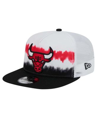 New Era - Men's White/Black Chicago Bulls Dip-Dye 9FIFTY A-Frame Trucker Snapback Hat