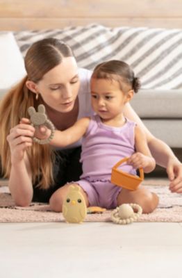 Toddler Easter Teether Set, Easter Bunny, Carrot, Chicken, Rattle Egg & Easter Basket Teething Toys Cute Easter Teethers Toys Gift Set