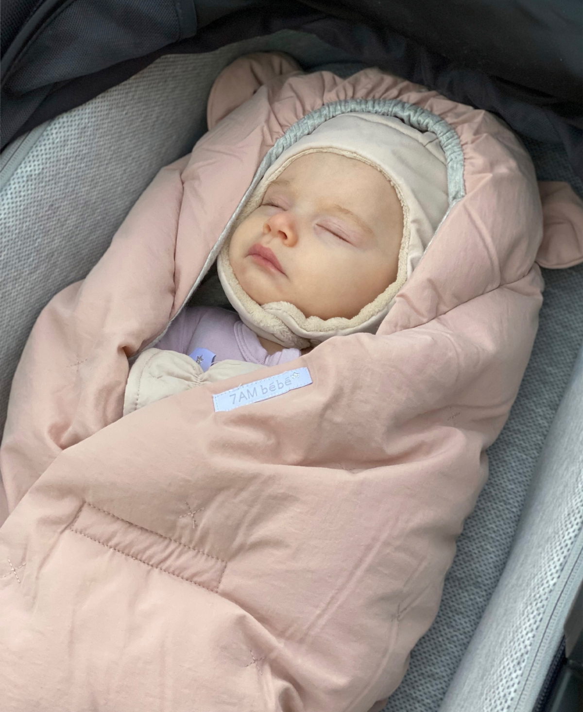 7am Enfant Baby 2 Snap Mitten, Hat And Blanket Set In Cameo