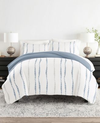 ienjoy Home Reversible Floral & Geometric Pattern 2 piece Duvet Cover Set, Twin/Twin XL - Urban Vibe Navy, Twin/Twin XL