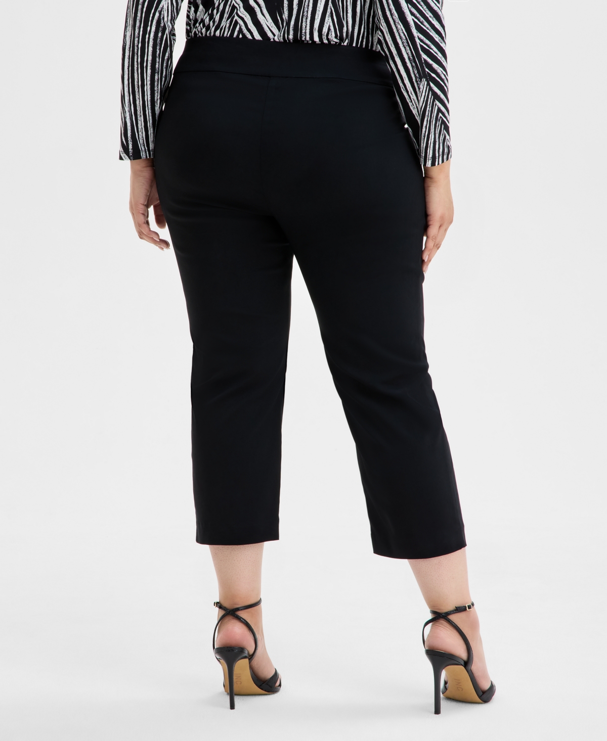 Inc International Concepts Plus Size Mid-rise Pull-on Capri Pants, Created For Macy's In Deep Black