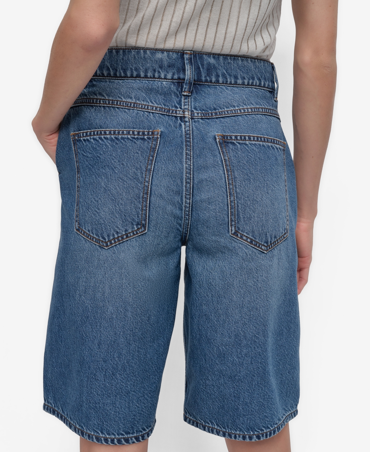 DKNY WOMEN'S DENIM BERMUDA SHORTS 