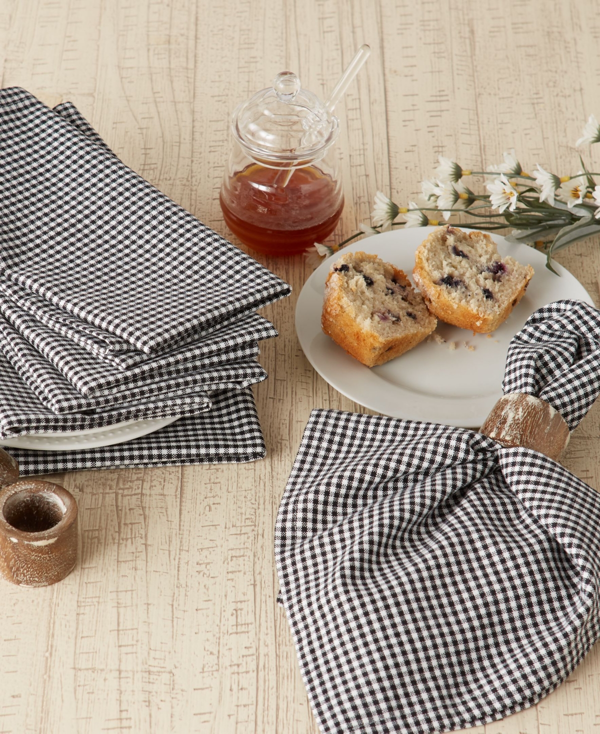 Design Imports Gingham Small Check Napkin, Set Of 6 In Black