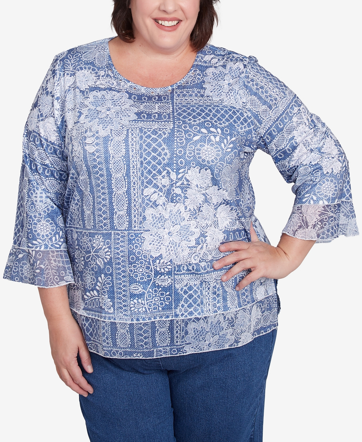 Plus Size Flower Power Lacey Floral Patchwork Crew Neck Top - Blue