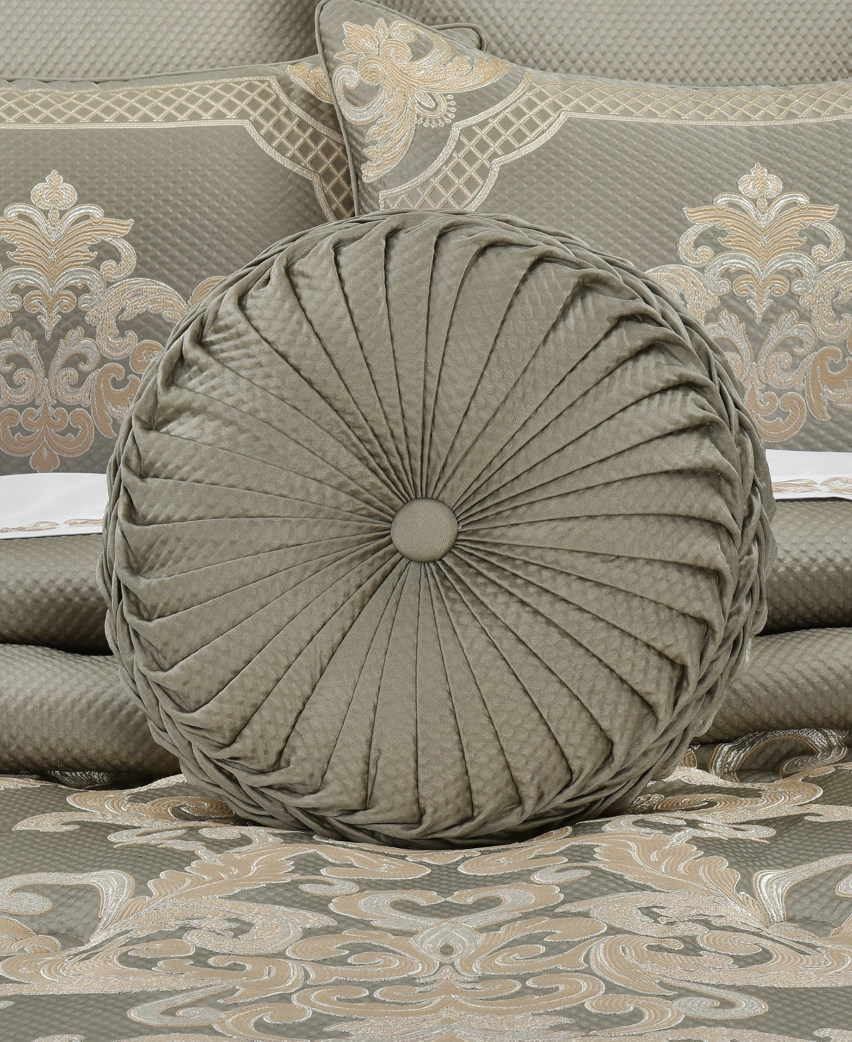 J Queen New York Piazza Tufted Decorative Pillow, 15" Round In Sage