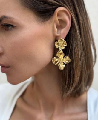 Gold Flower Drop Earrings