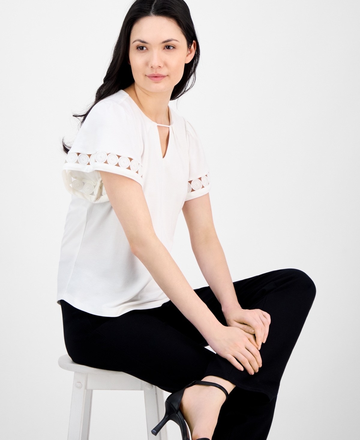 Anne Klein Harmony Keyhole Blouse In Bright White