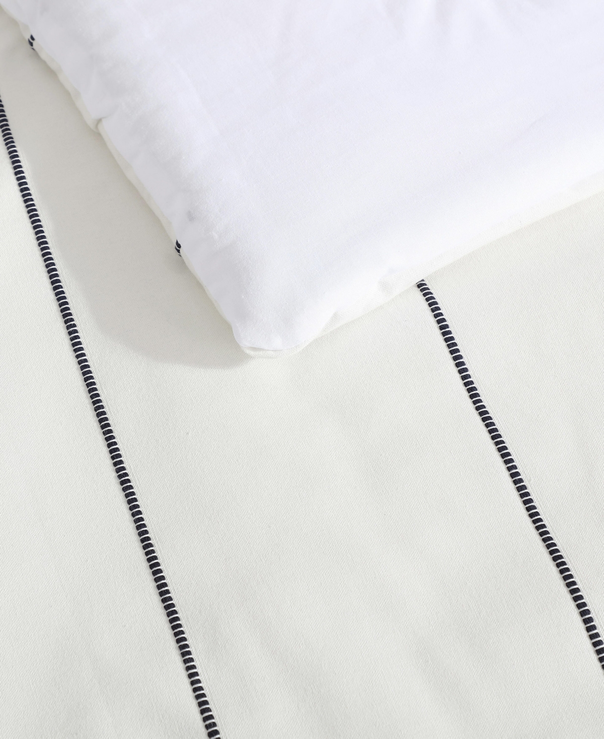 Nautica Naval Stripe 2-pc. Duvet Cover Set, Twin In Navy,white