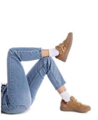 Carmela Collection Women's Leather Casual Sneakers By Xti