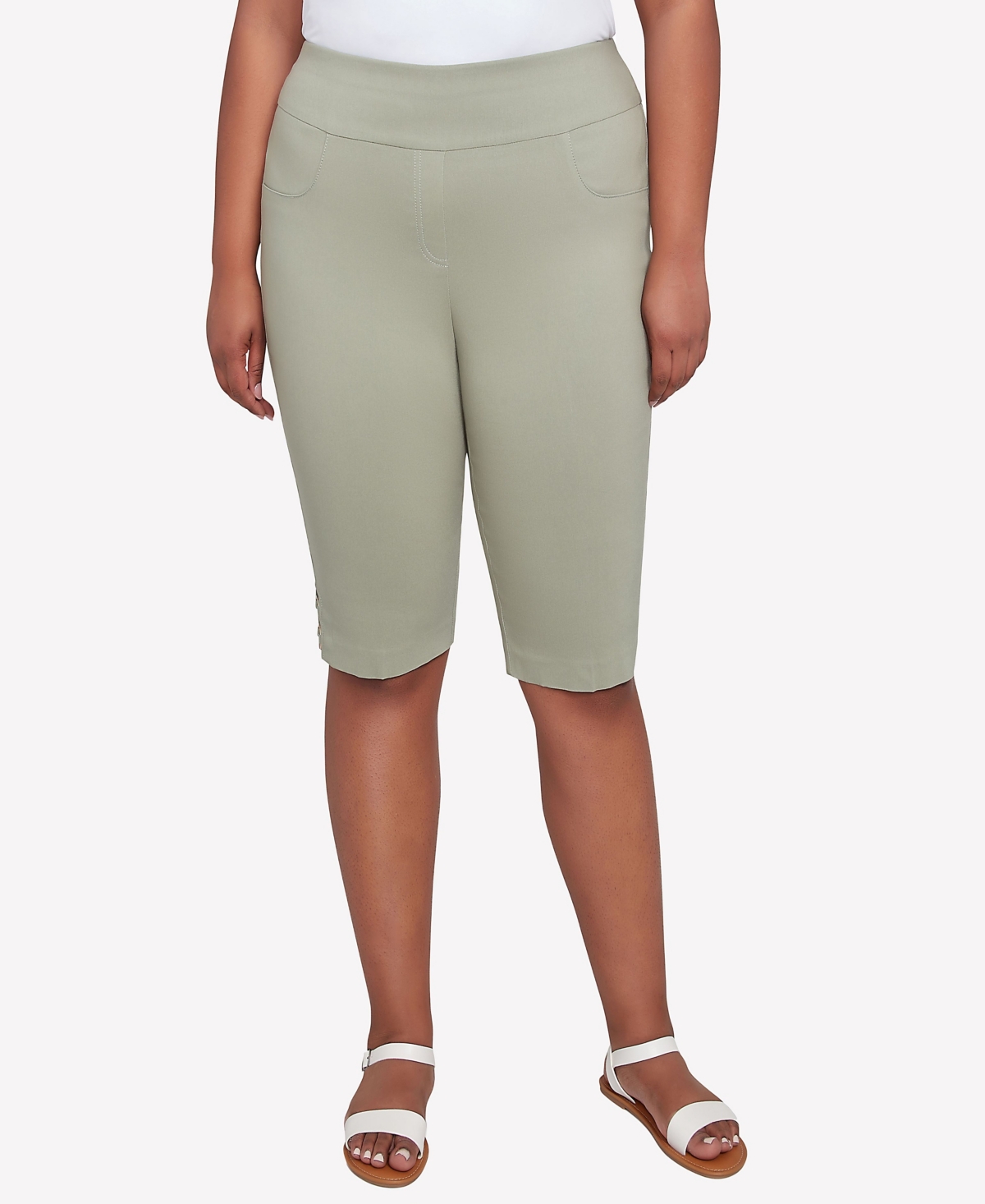 Hearts Of Palm Plus Size Spring Forward Solid Tech Stretch Pull On Skimmer Pants In Willow