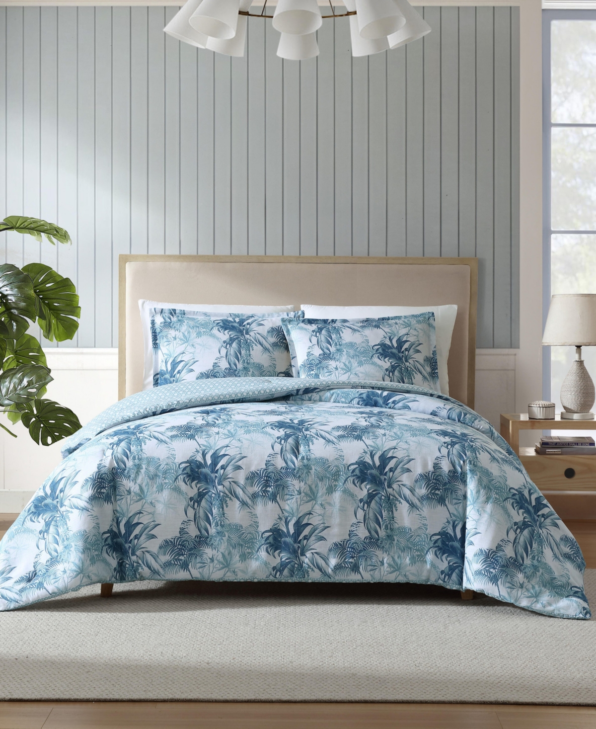 Tommy Bahama Home Tommy Bahama Legacy Palms Reversible 3-pc. Comforter Set, King In Bristol Blue