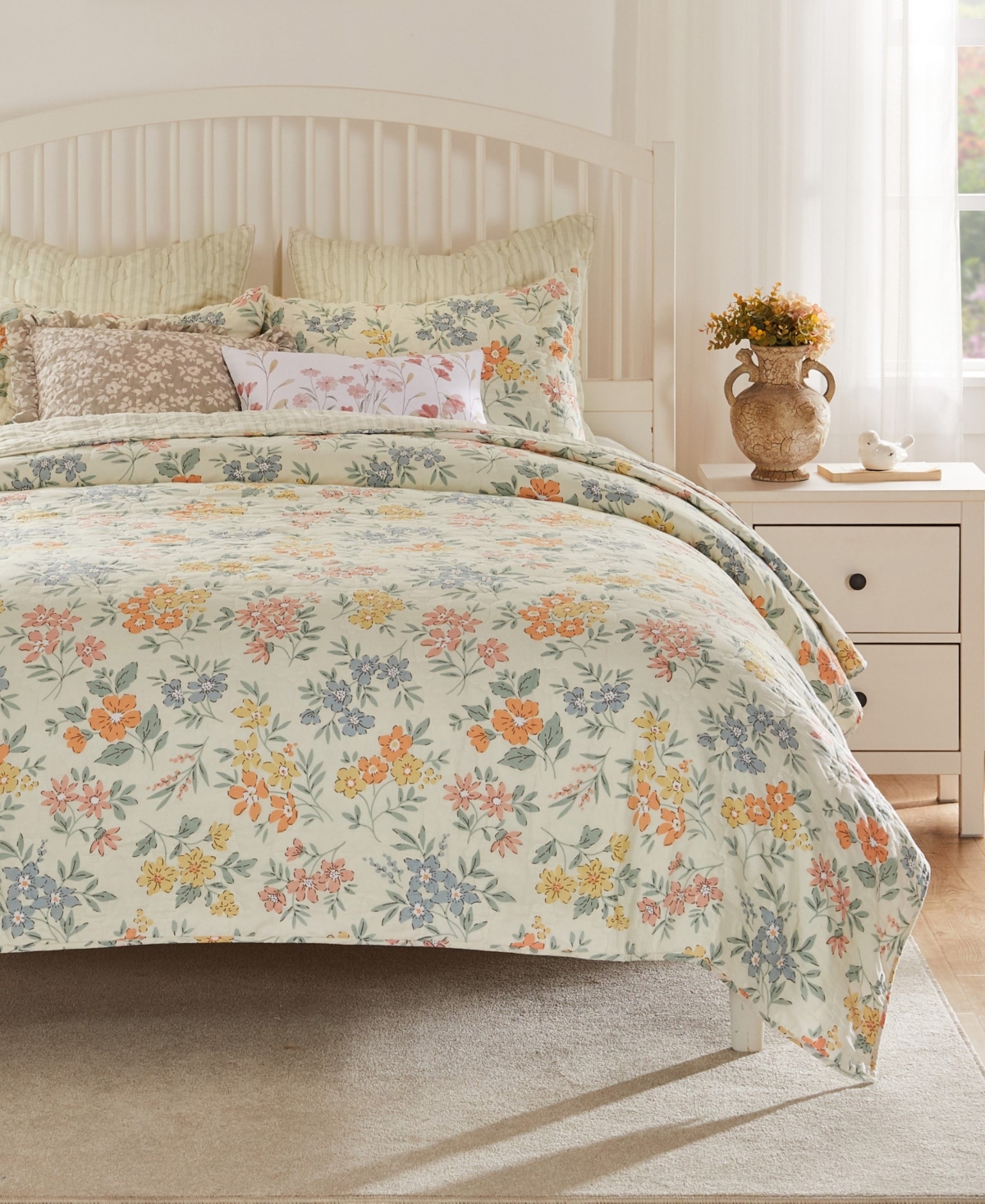 Greenland Home Fashions Chloe Modern Floral 3-pc. Quilt Set, Full/queen In Pastel