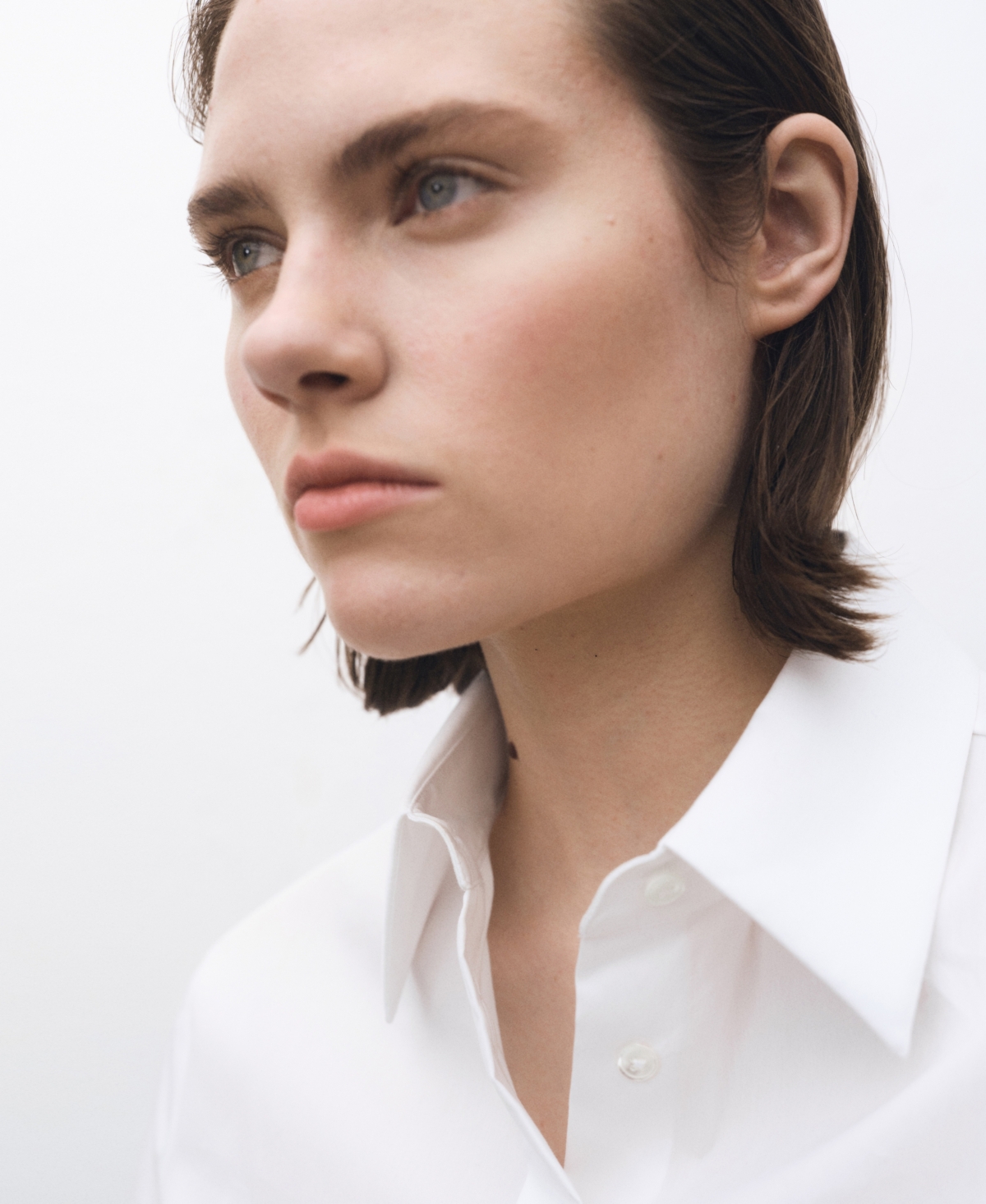 Mango Essential Stretch Poplin Button-up Shirt In Off White