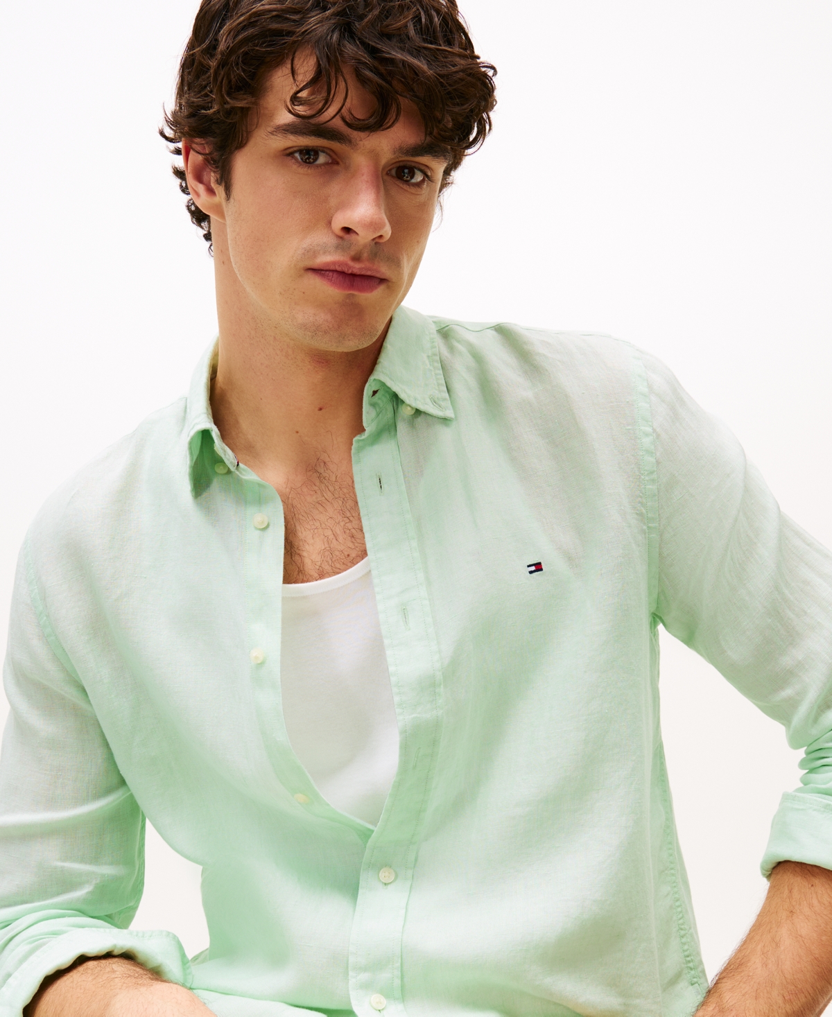 Tommy Hilfiger Men's Pigment-dyed Linen Button-down Long Sleeve Shirt In Green