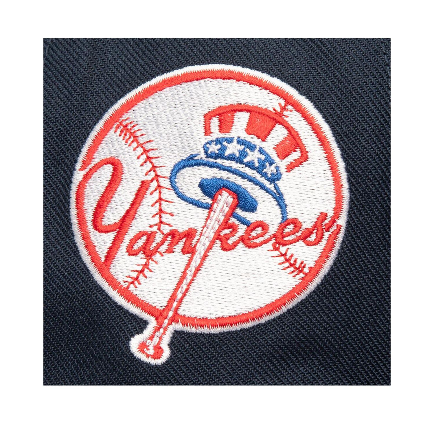 Men's Navy New York Yankees Double Up Snapback Hat