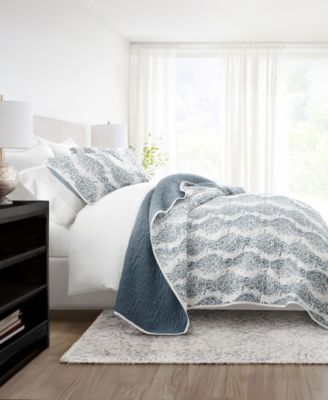 Distressed Diamond Reversible 2-Pc. Lightweight Quilt Set, Twin/Twin XL