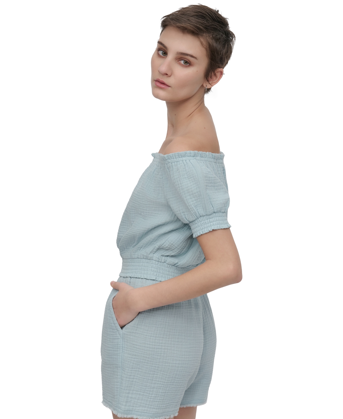 DKNY JEANS WOMEN'S COTTON GAUZE OFF-THE-SHOULDER TOP 