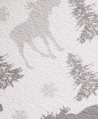 Moose & Evergreens Lightweight Reversible Microfiber Quilt Set with Shams