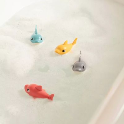 Toddler Wind-Up Floating Shark Bath Toys – 12PCS Colorful Swimming Sharks, Interactive & Battery-Free Water Play Set Bath, Pool & Summer Fun