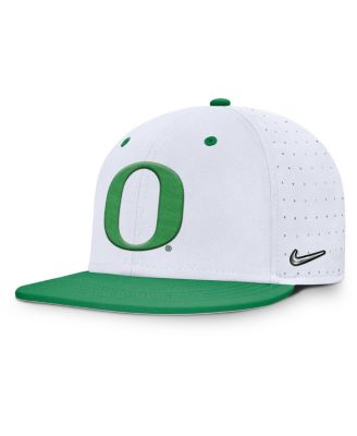 Nike - Men's  White Oregon Ducks On-Field Dugout True Performance Fitted Hat