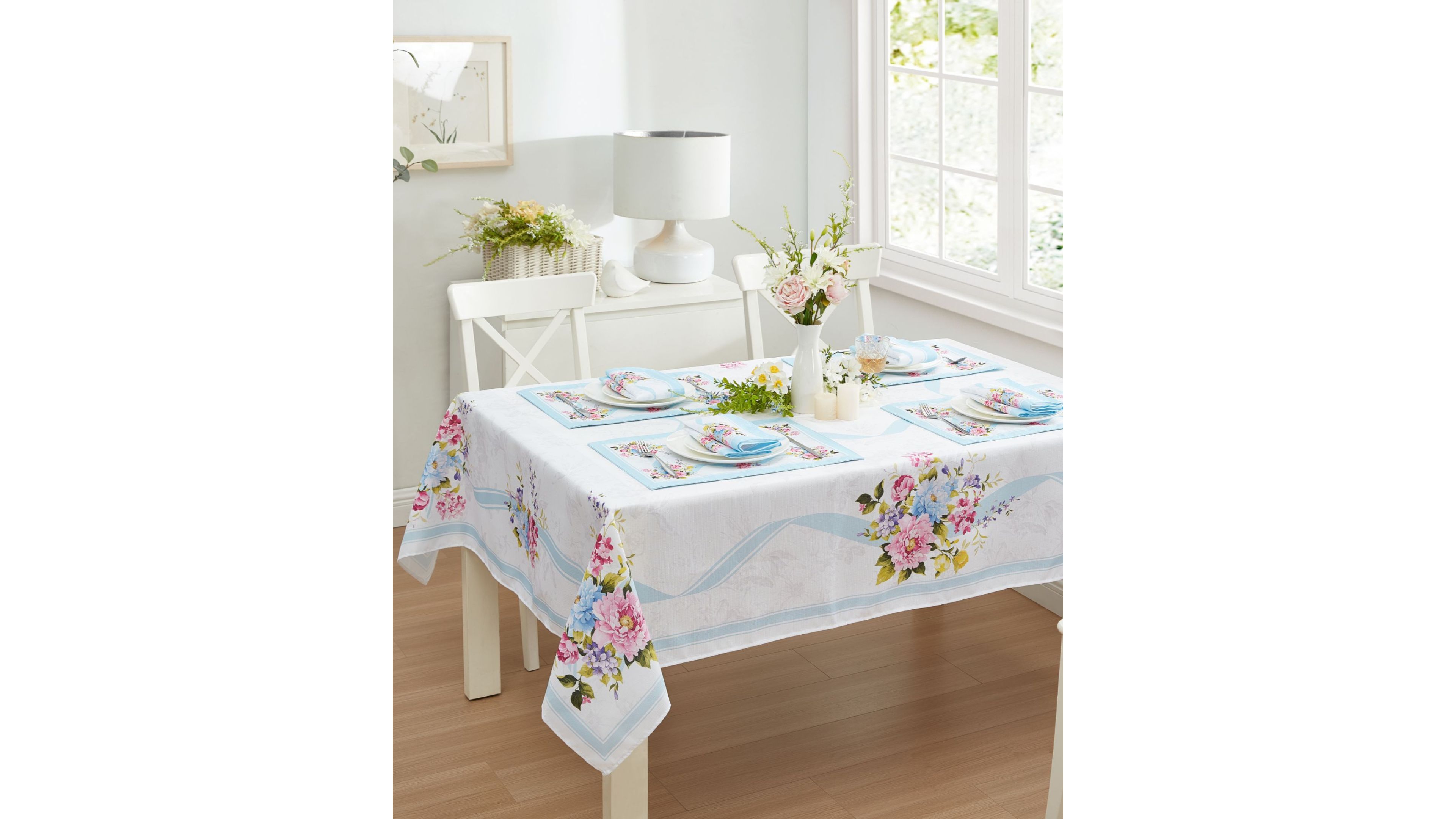 Elrene Rose Cottage Engineered Tablecloth, 60" x 102"