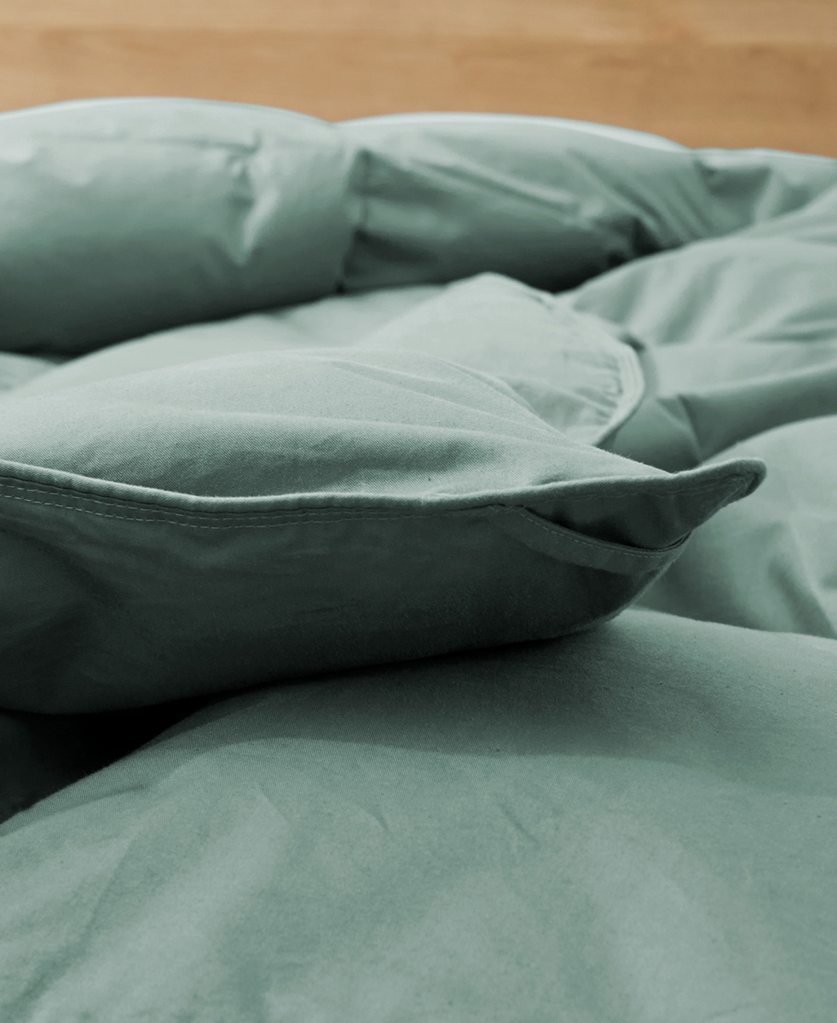 Unikome All Season Goose Down Comforter, King In Green