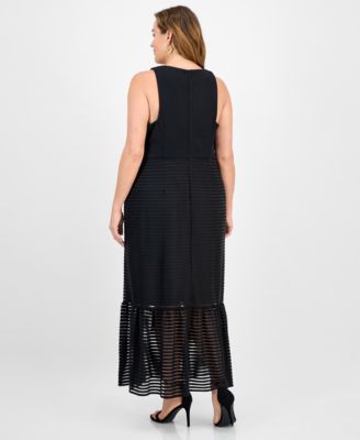 Plus Size Shadow-Striped Dress
