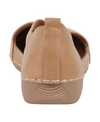 Women's Genny Perforated Casual Flats