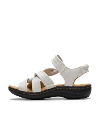 Collection Women's Laurieann Bell Round Toe Flat Sandals