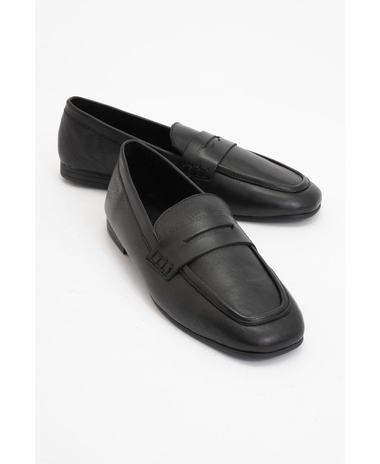 Женские туфли Forever & Always Shoes Skye Leather Loafer, цвет: Чёрный кожаный — фото 1