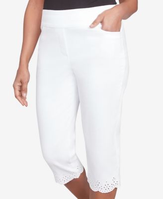 Women's Crystal Springs Eyelet Cuff Capri Pants