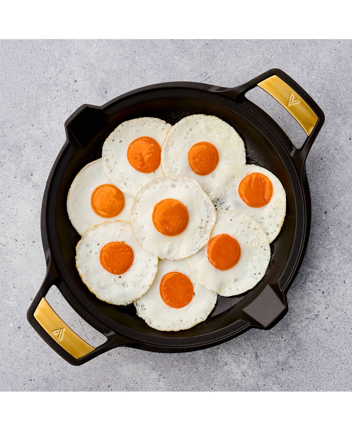Victoria Signature Series 13" Cast Iron Skillet In Black And Gold