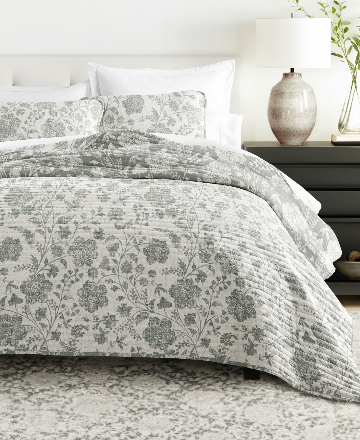 Ienjoy Home Textured Floral Reversible 3-pc. Quilt Set, Full/queen